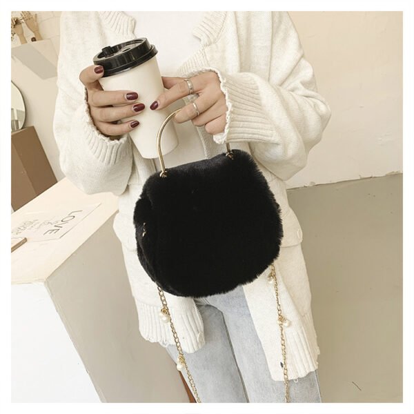 Elegant Pearl Chain Handbag | Luxury Women's Crossbody